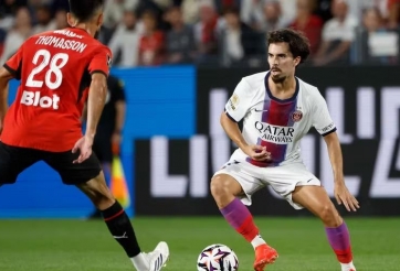 Vitinha tạo dấu ấn, PSG thoát thua ngoạn mục trong thời gian bù giờ