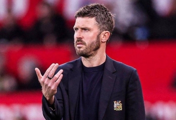 HLV Carrick chỉ trích trọng tài khi MU thua 10 người của Man City