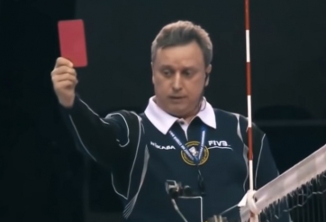 Điều gì sẽ xảy ra khi VĐV bị thẻ vàng hoặc thẻ đỏ trong bóng chuyền?