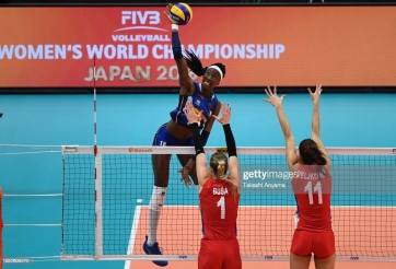 Nữ VĐV bóng chuyền bật cao nhất thế giới 3m44: Đập bóng 'như ném tạ' xuống sân