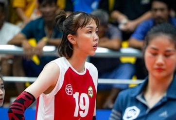 Lý Luyến 1m91 phát bóng, Thúy 'cò' cao nhất bóng chuyền nữ VN cũng bất lực