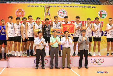 Trao thưởng cá nhân và đồng đội giải bóng chuyền Cúp Hùng Vương 2023