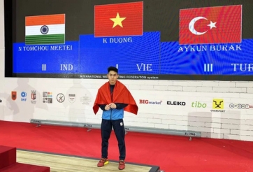 Địa chấn: Đô cử 16 tuổi Việt Nam giành 3 HCV, phá 3 kỷ lục thế giới