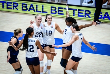 Xác định 2 đội bóng chuyền nữ 'đầu tiên' vào tứ kết VNL 2023