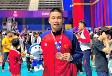 Đã đến nơi thi đấu, Quốc Duy vẫn bị loại khỏi tuyển Việt Nam ở phút chót