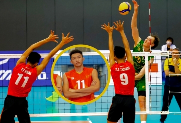 Khủng long Việt Nam 18 tuổi cao 1m97 ghi 11 điểm trước đội bóng hạng 37 thế giới