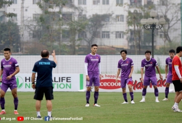 HLV Park Hang Seo gặp riêng sao HAGL trước giờ đấu Oman