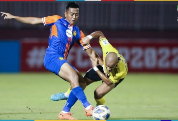 Hougang United áp sát ngôi đầu của Viettel sau màn ngược dòng ấn tượng