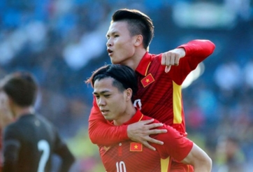 Huyền thoại Thái Lan: 'Quang Hải giỏi hơn Công Phượng'