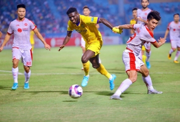 VIDEO: Người hùng U23 Việt Nam ghi điểm trong ngày HLV Park dự khán