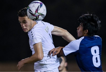 Đại thắng 16-0, ông lớn châu Á biến đối thủ thành rổ đựng bóng