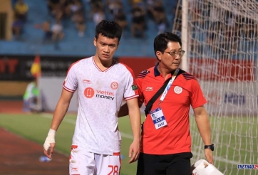 VIDEO: Phản ứng của Hoàng Đức trước nguy cơ lỡ hẹn ĐT Việt Nam