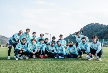 Trò cưng của bầu Đức báo tin buồn cho HLV Troussier