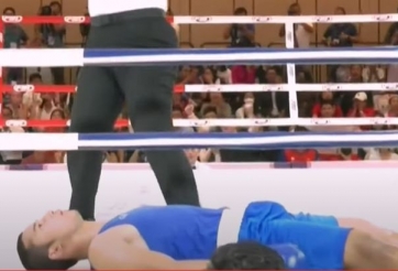 VIDEO: Đối thủ Thái Lan đo sàn bất tỉnh sau 'mưa đòn' từ võ sĩ Việt Nam