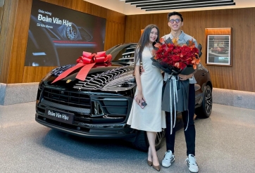 Đoàn Văn Hậu tậu xế hộp gần 5 tỷ đồng