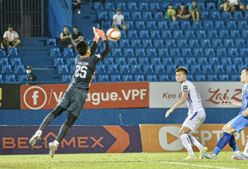 Thủ môn ĐT Việt Nam từng phải cắt bỏ lá lách