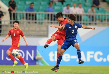 Học trò của HLV Gong Oh Kyun xuất hiện trên sân phủi