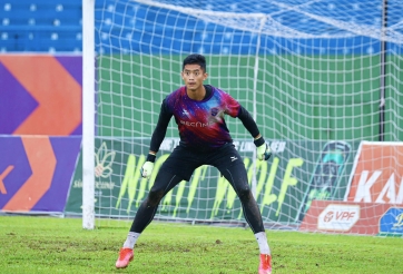 Thủ môn cao nhất Việt Nam có bước ngoặt lớn trong sự nghiệp