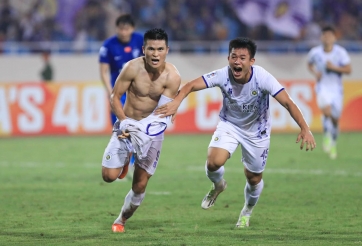 HLV châu Âu bất ngờ đến xem Hà Nội đá AFC Champions League