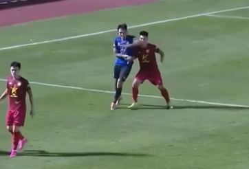 VFF phạt nặng cầu thủ chơi cùi chỏ thô bạo