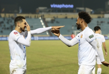 Kịch tính ngày V-League trở lại