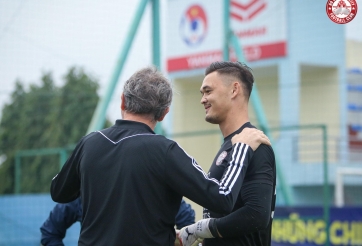 Ngôi sao Việt kiều phản ứng sau cuộc gặp đặc biệt với HLV Troussier