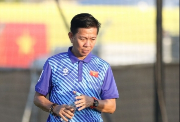 HLV Hoàng Anh Tuấn xác nhận thông tin vắng nhiều cầu thủ trước trận quyết định