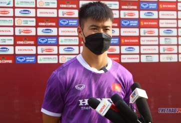 Trụ cột ĐT Việt Nam quyết tâm 'nhận quà' FIFA trước AFF Cup