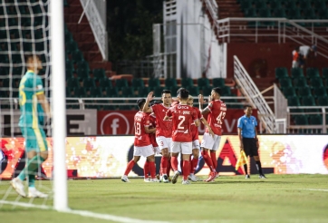 'Kỷ lục gia' V-League tỏa sáng, CLB TP.HCM có thắng lợi đầu tay
