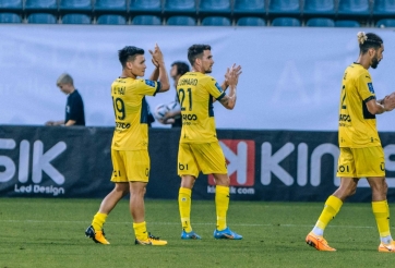 Đá chính tại Pau FC, Quang Hải lọt thống kê đặc biệt của Ligue 2