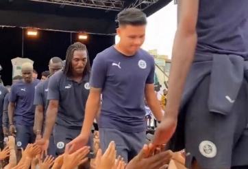 Quang Hải tham gia sự kiện 'hiếm có' cùng Pau FC tại Pháp