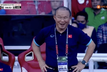 HLV Park phản ứng bất ngờ khi Văn Hậu thoát thẻ trận hòa Indonesia