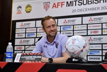 HLV Thái Lan 'mừng rỡ' vì sân nhà Malaysia phải tổ chức show ca nhạc