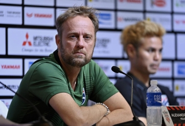 HLV Thái Lan muốn trọng tài AFF Cup thay đổi để thắng Malaysia