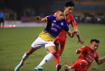 Hà Nội FC mất oan phạt đền, HLV châu Âu phản ứng bất ngờ