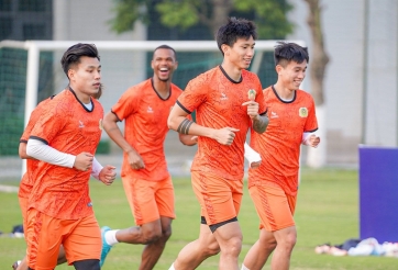 CAHN đá giao hữu, HLV Troussier 'soi giò' cho ĐT Việt Nam?