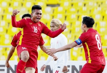 Cầu thủ dân tộc Tà Ôi tỏa sáng ở giải Quốc gia