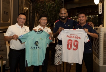 Cựu vua phá lưới V-League bất ngờ đi đá phủi