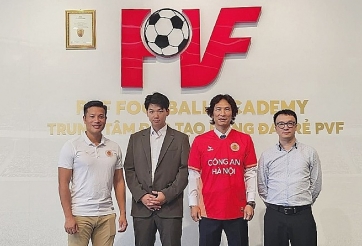 CLB CAHN trả lương 'khủng' cho HLV Gong Oh Kyun