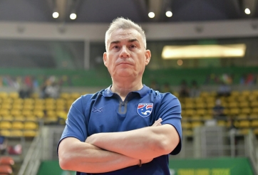 HLV Thái Lan gọi HLV trưởng Việt Nam là 'em trai'