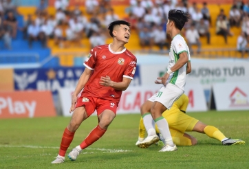 Nhiều cầu thủ Việt Nam bị treo giò