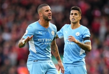 Trước thềm đại chiến Real Madrid, Pep đau đầu giải bài toán hậu vệ phải