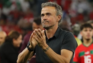 Rời Tây Ban Nha, hé lộ bến đỗ của HLV Enrique tại Ngoại hạng Anh