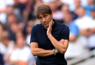 Vừa mới trở lại sau bạo bệnh, HLV Conte đã báo tin không thể buồn hơn