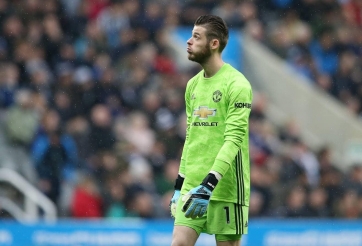 Đang bắt hay, De Gea vẫn bị MU thay thế bằng thủ môn không ai ngờ tới