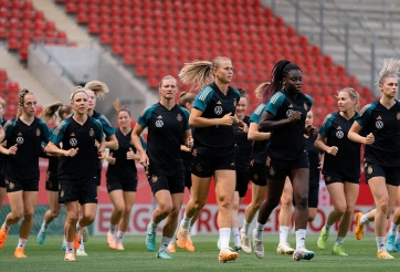 HLV Đức 'cất' dàn sao Bayern Munich ở trận gặp ĐT nữ Việt Nam