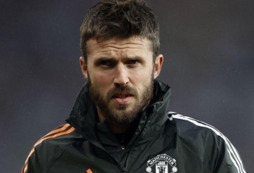 Khủng hoảng đầu tiên cho Michael Carrick