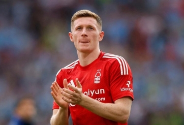 MU nhận tin cực vui từ mục tiêu tiền vệ