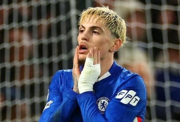 CĐV Man United hả hê vì Garnacho bị loại khỏi Carabao Cup