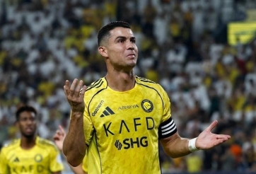 Al Nassr sẵn sàng loại bỏ Ronaldo
